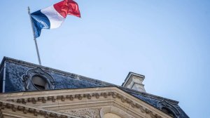 Песков указал на отсутствие позитивных сигналов от Франции по Украине