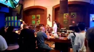 ТАЙЛАНД. ПАТТАЙЯ. РЕСТОРАН. ВЕСЕЛО . ЖИВАЯ МУЗЫКА