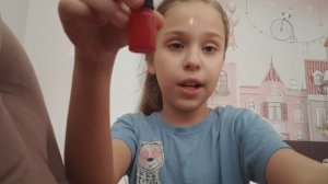 Настя и птичка - Какие сделать таба-лапки?