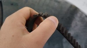 Некачественный ремень ГРМ одной из известных фирм.