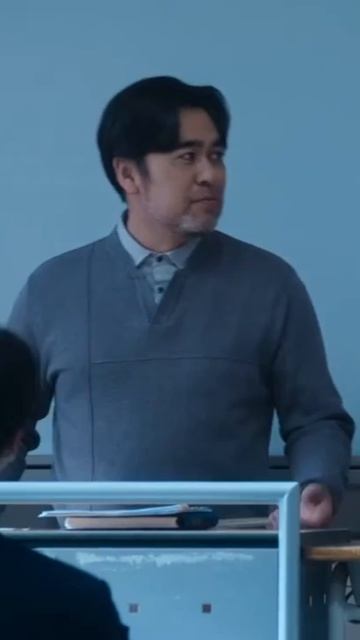 Первый день в новом классе  Знакомство с Хан