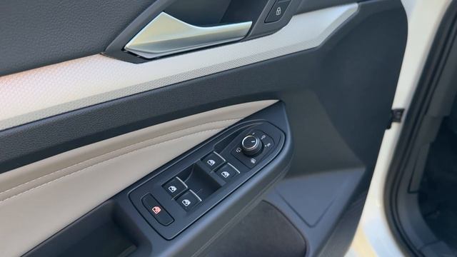 Golf mk 8  1.4  TSI      NIK.AUTO