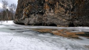 РЫБАЛКА В МАРТЕ НА РЕЧКЕ.