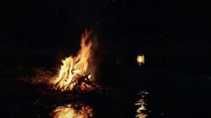Костёр на берегу реки