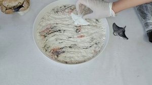 Рельефное море эпоксидной смолой