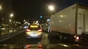 Опасный Обгон! Весенние Торопыги и Водятлы ДТП Гололед.mp4