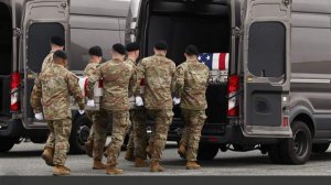 СМИ сообщили об установлении личностей погибших при крушении самолета США в Ираке