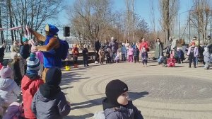 Интерактивное выступление аниматоров для детей в смарт парке Дельфин Воронеж сегодня 15 марта 2026