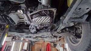 Toyota CH-R 1.2 turbo 40000км/ Замена жидкости в вариаторе, частично с фильтром, всё оригинал.