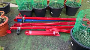 Леса разобрала, но сама видимо не соберу, одной все таки тяжело будет.