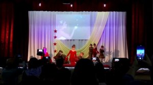 Танец с полотном "А закаты алые"