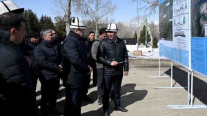 Адылбек Касымалиев проверил строительство дорог в Иссык-Кульской области