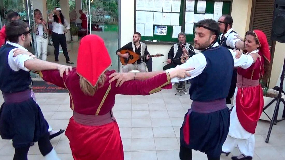 Сыры и танцы Греции