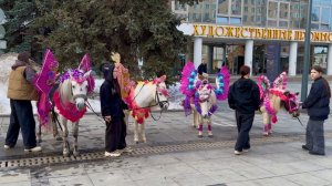 Выгуливаем новые кроссовки и джинсы клёш 🌞