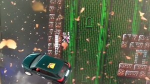 Машина Бастер бластер едет по стене