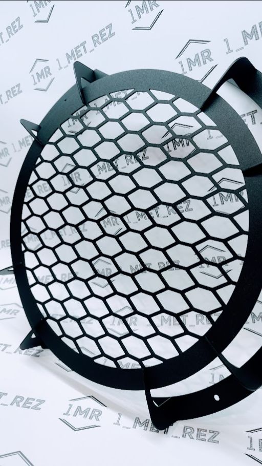 Сетка-гриль для сабвуфера 12 дюймов — защита без потери звука!