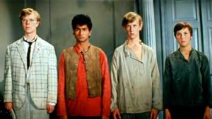 ИОСИФ КОБЗОН - ПОГОНЯ. КЛИП К ФИЛЬМУ - ПРИКЛЮЧЕНИЯ НЕУЛОВИМЫХ МСТИТЕЛЕЙ