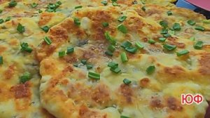 ВКУСНЯТИНА на ЗАВТРАК 🧑🍳 ТОНКИЕ МЯГКИЕ ЛЕПЕШКИ. Очень нежное и вкусное блюдо#рецепты#кулинария