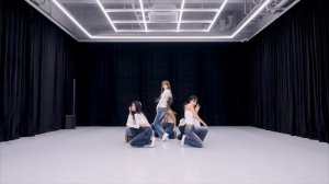 Catch Catch — Yena Dance Practice [Mirrored]