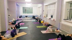 Групповая тренировка на все тело. Без инвентаря