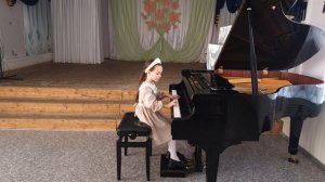 Людвиг ван Бетховен - Сонатина. Алиса Сухомлинова 7 лет.