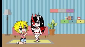 первая часть "убила арсенего за не обращение к друзьям"