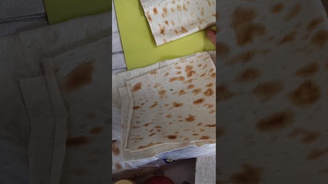 ЭТОТ РЕЦЕПТ СЪЕДАЮ ПЕРВЫМ! Лаваш с творогом —хрустит, плавится, тает во рту. Без масла на сковороде!