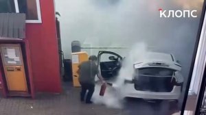 ☝️Подъехал зарядиться называется🤦🏼♂️