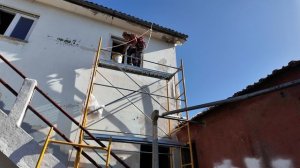 Посадил 2000 луковиц цветов. Зацветут ли_ Ремонт фасада и обрезка роз (Дом в Португалии). Выпуск 55