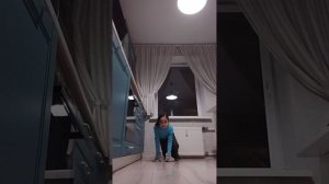 .mp4.  видео как едем смотреть квартиру показываю сумку и маленький кораблик Я котик