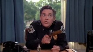 Смешные моменты из полицейская академия