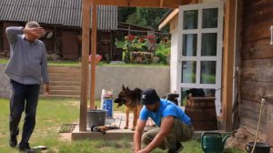 Деревенская семейная жизнь. Начало строительства забора. Уютные ужины в беседке.