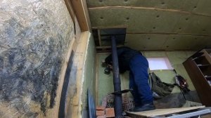 ЗАГОТОВИЛ НЕМНОГО ДРОВ...ЗАКРЫВАЮ ЩЕЛИ НА ВОРОТАХ ГАРАЖА...ДАЧА _ БЫТ