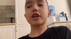 Розыггрыш на бутылку с подписьями.