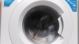 2 часть много пены а стиральной машине Indesit