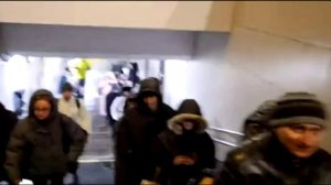 Огромная очередь на автобус у станции Щёлковская