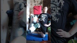 Повторяю тренировку по Карате из интернета. 3 - 4 видео.