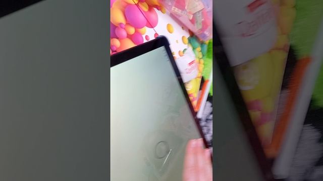 40 минут на кровати с друзьями