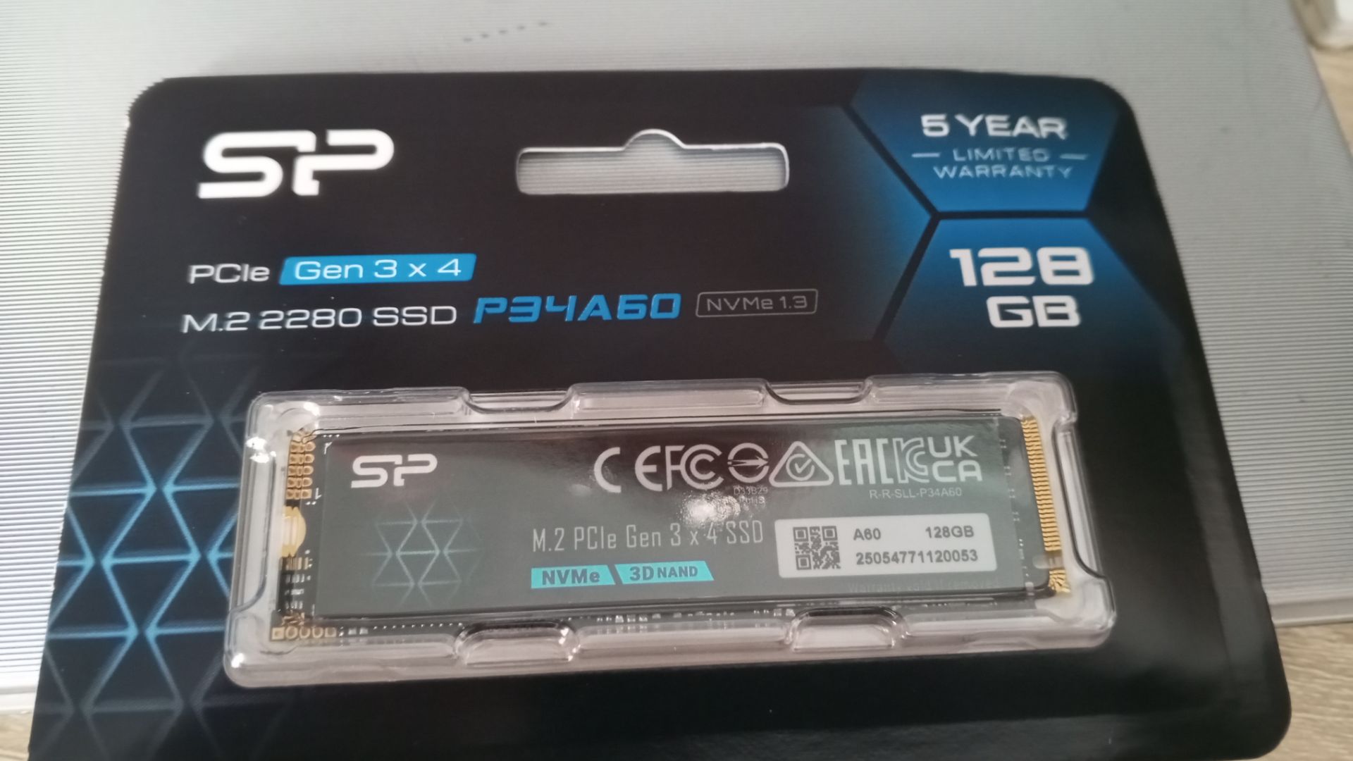 мучаю ноут Dell Inpiron 15 3000