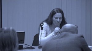 Карина Королева-Гембицкая Стихотворение «Буро-малиновый в крапинку».