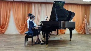 А.Классен «Весёлая карусель». 	«Романс Надира» Ж.Бизе из оперы «Искатели жемчуга», пер. Т.Киселёвой