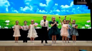 Мамин дннь.mp4