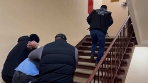 Футболисту, зарезавшему москвичку под влиянием мошенников, предъявили обвинение