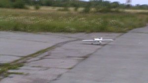 Сириус F2B (белая) посадка в сильный ветер.