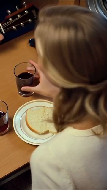 ПРО РЕЧКУ ВАЧУ И ПОПУТЧИЦУ ВАЛЮ Я на Вачу ехал плача —Возвращаюсь хохоча! #высоцкий #artofnext