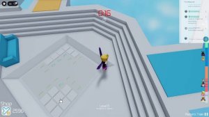 Играю в башню ада в роблоксе.