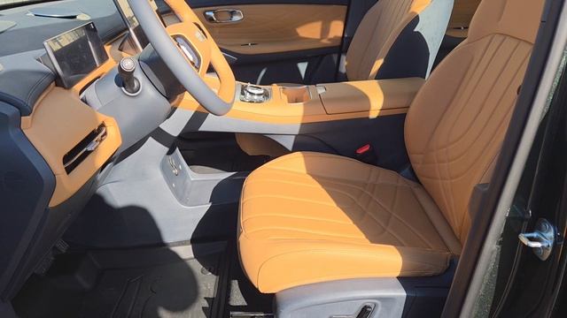 Geely Galaxy Starship 7 смотреть онлайн