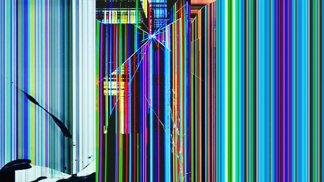 Разбитый экран 16:9 FHD