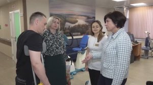 В Алексеевке Анна Овсянникова встретилась с сотрудниками медучреждения и бойцами