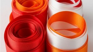 Красивый цветок из лент (2)